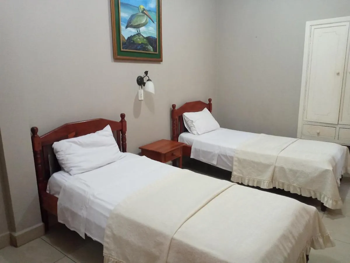 Hotel Palmeras Puerto Ayora